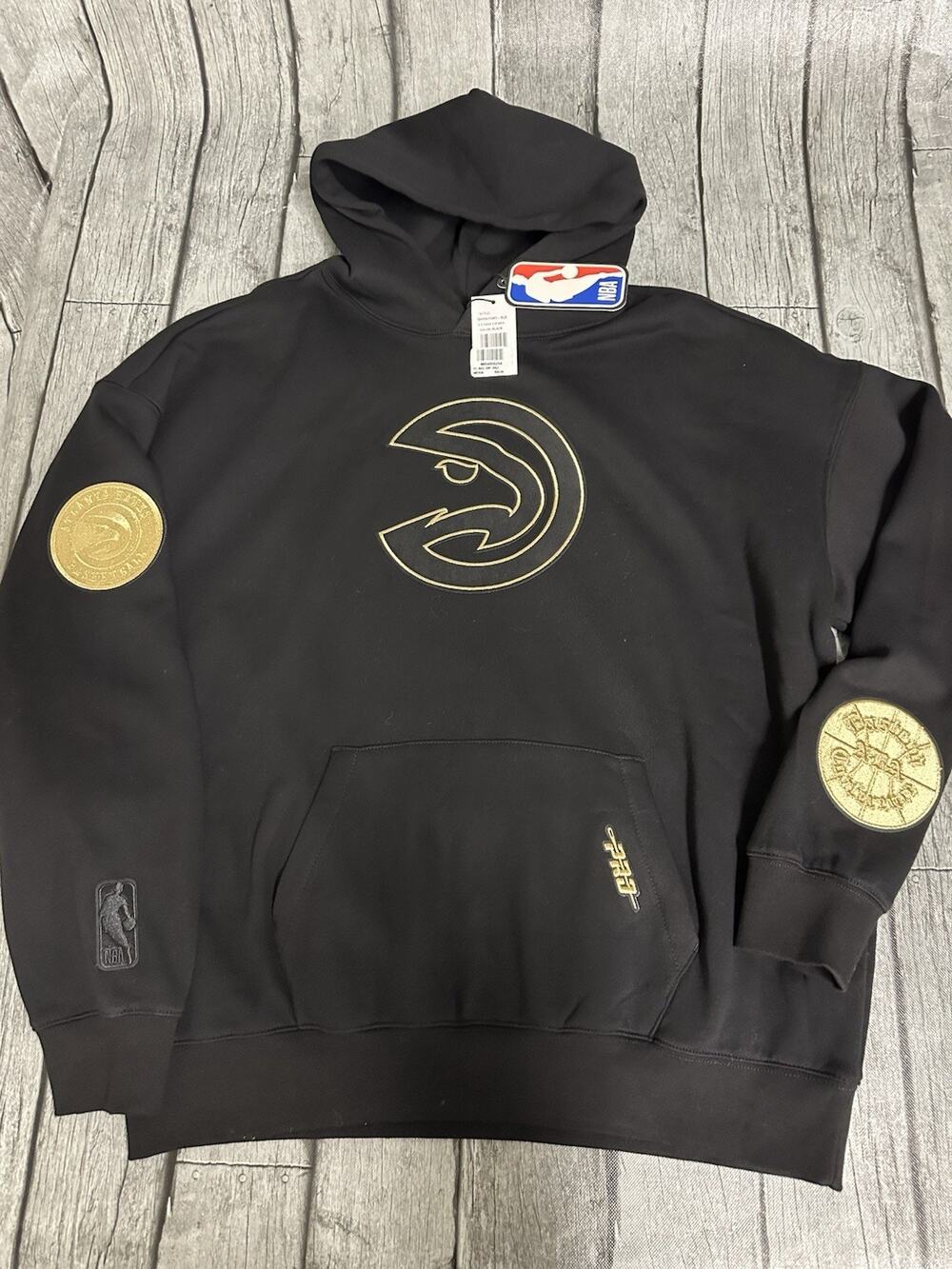 NWT Men's Pro Standard NBA Atlanta Hawks Drop Shoulder Hoodie Medium Black Gold